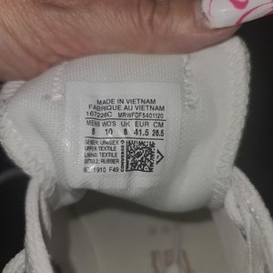 Converse brand new mens.